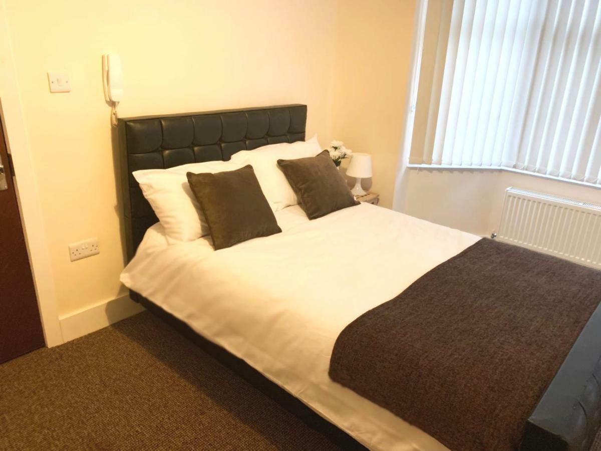 Serviced Accommodations Luton  Luaran gambar
